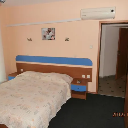 Fresh Kiten Hotel